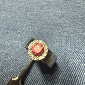 Customize your oura ring by adding a "spinning gem" /rhinestone/nail art